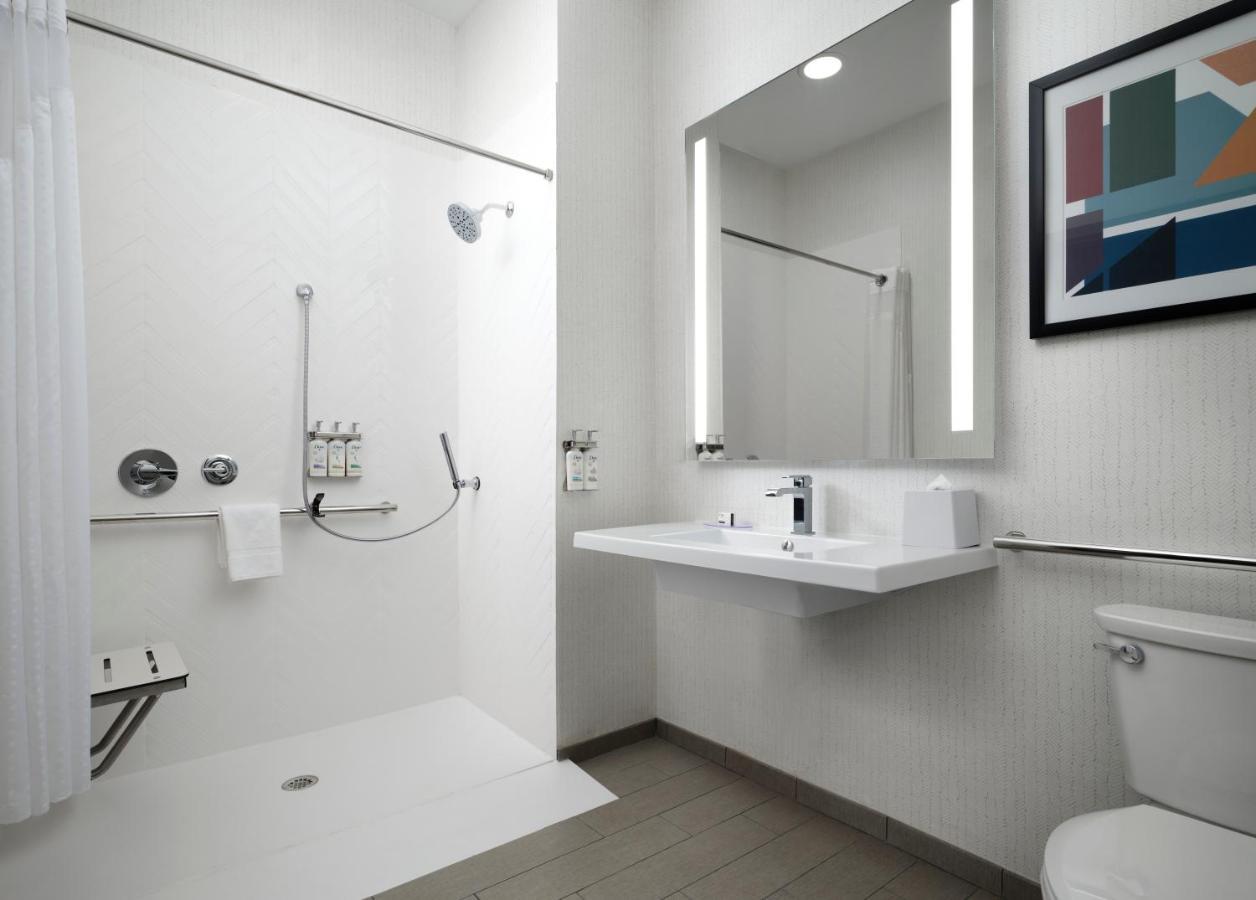 Holiday Inn - Cincinnati - Liberty Way By Ihg West Chester Buitenkant foto